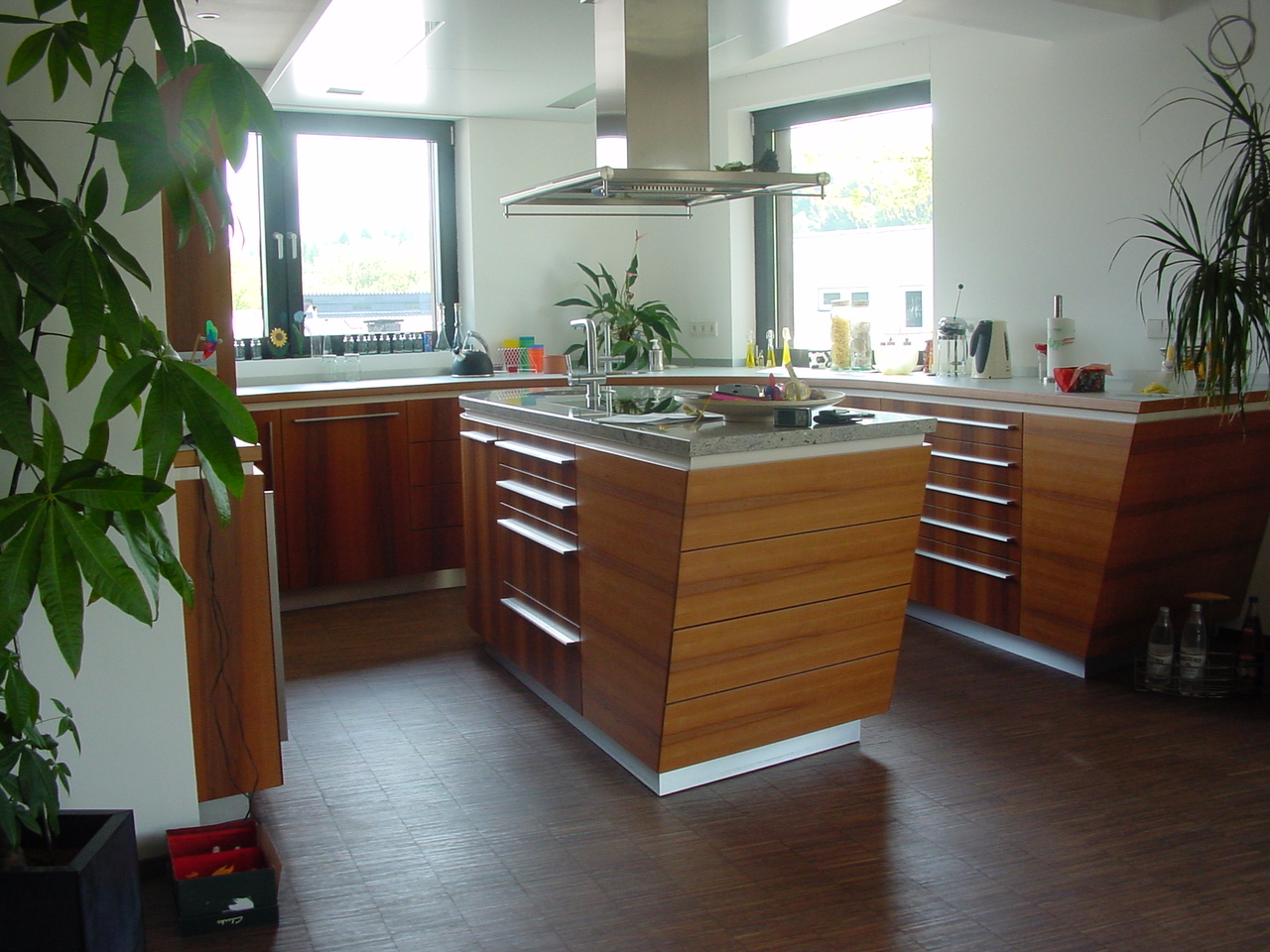 Küchenausstattung aus Holz Tischlerei Garthe